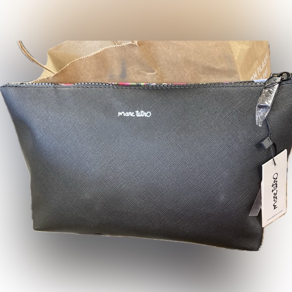 Marc Tetro Cosmetic Bag - Dog & Flowers NWT - Picture 3 of 5